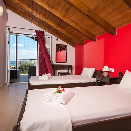 Armonia And Apartment Psarou (Zakynthos)